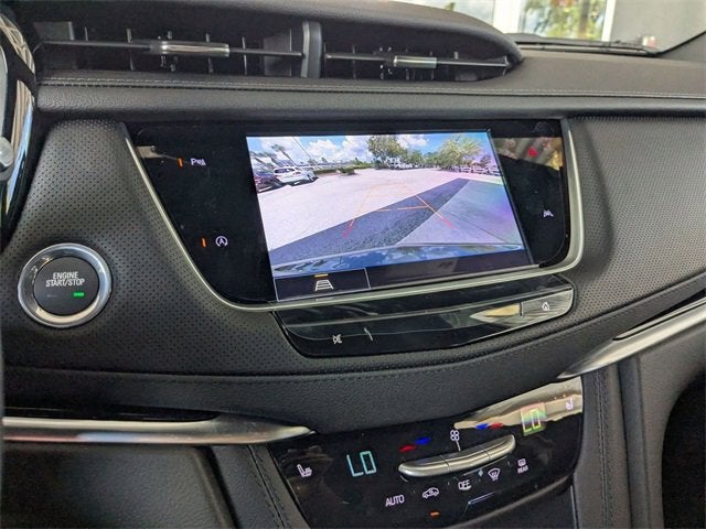 2025 Cadillac XT6 Luxury