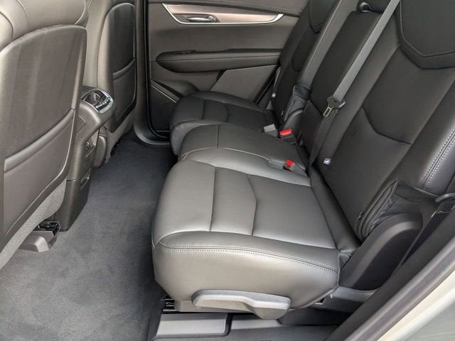 2025 Cadillac XT6 Luxury