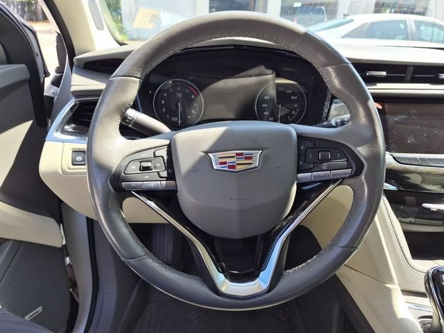 2022 Cadillac XT6 Premium Luxury