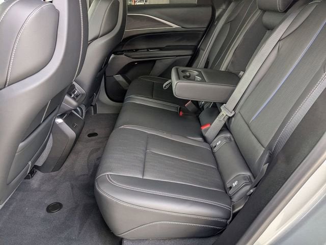 2025 Cadillac LYRIQ Luxury 1