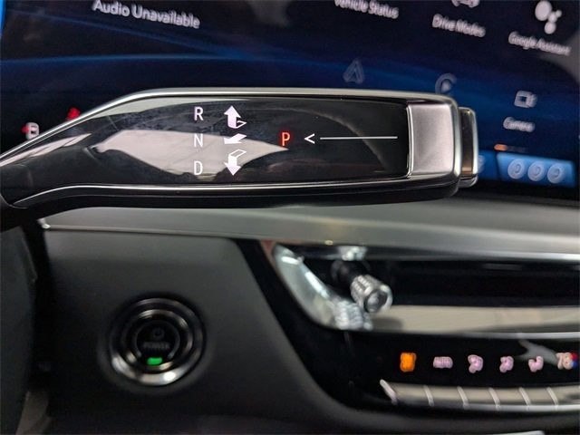 2025 Cadillac LYRIQ Luxury 1