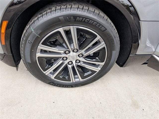 2025 Cadillac LYRIQ Luxury 1