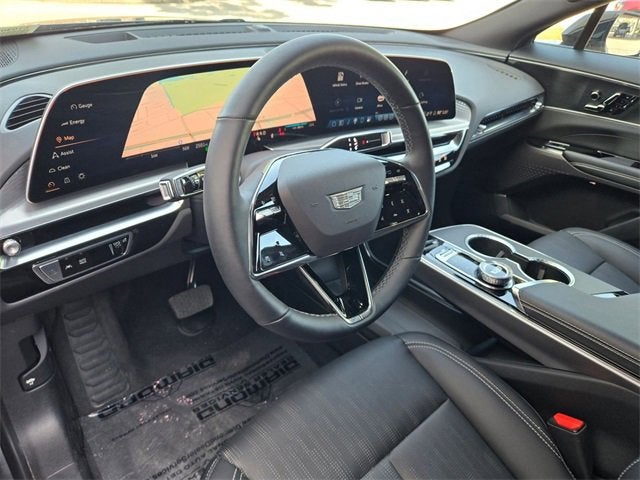 2025 Cadillac LYRIQ Luxury 1