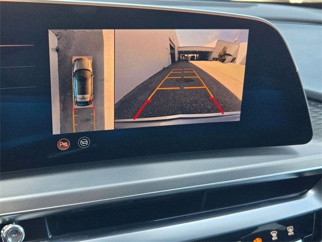 2025 Cadillac LYRIQ Luxury 1