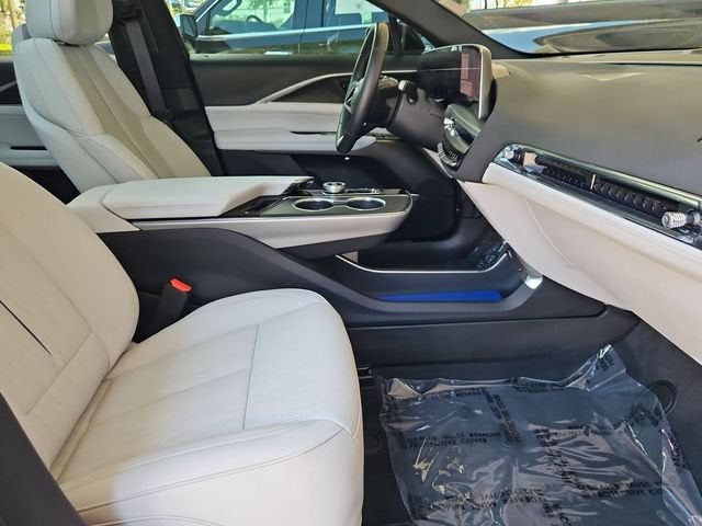 2025 Cadillac LYRIQ Sport 1