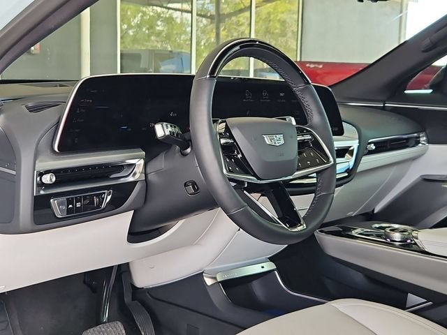 2025 Cadillac LYRIQ Sport 3
