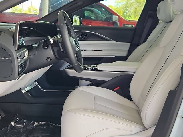 2025 Cadillac LYRIQ Sport 3