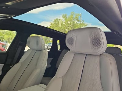 2025 Cadillac LYRIQ Sport 3