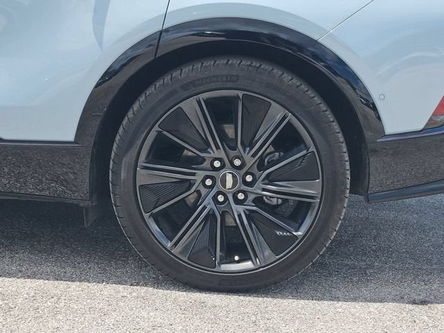 2025 Cadillac LYRIQ Sport 3