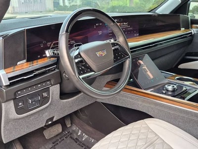 2025 Cadillac Escalade Sport Platinum