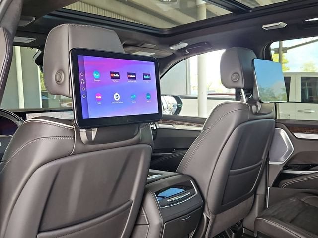 2025 Cadillac Escalade Sport Platinum