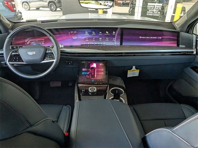 2025 Cadillac ESCALADE IQ Luxury 2