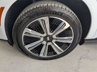 2025 Cadillac ESCALADE IQ Luxury 2