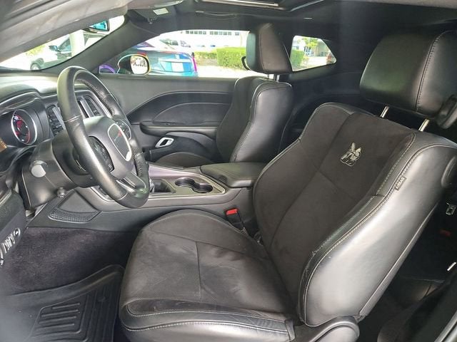 2017 Dodge Challenger 392 Hemi Scat Pack Shaker