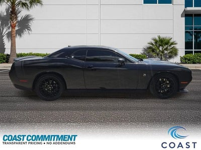 2017 Dodge Challenger 392 Hemi Scat Pack Shaker