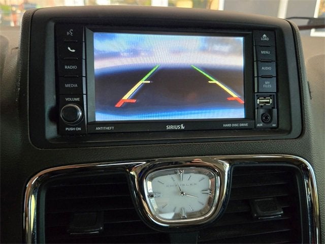 2013 Chrysler Town & Country Touring-L