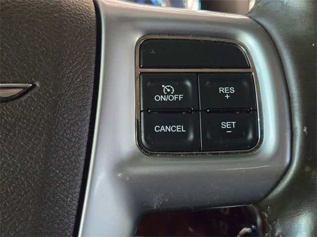 2013 Chrysler Town & Country Touring-L