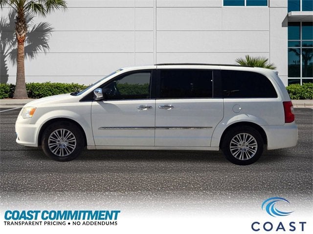2013 Chrysler Town & Country Touring-L