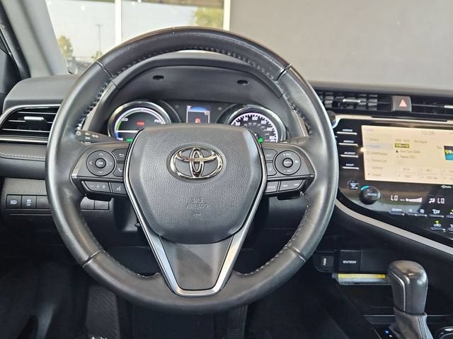 2020 Toyota Camry Hybrid SE