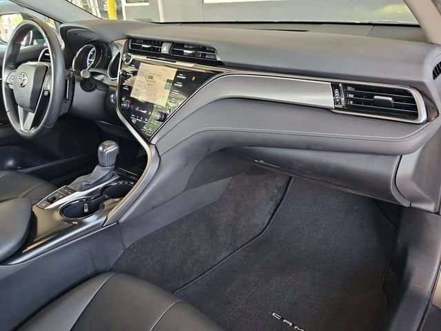 2020 Toyota Camry Hybrid SE