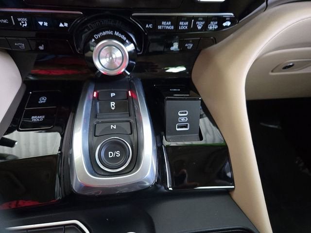 2022 Acura MDX w/Technology Package