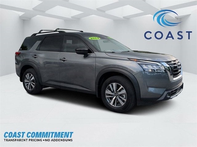 2024 Nissan Pathfinder SL