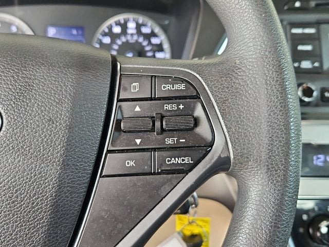 2017 Hyundai Sonata Base - Photo 14