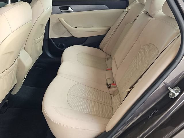 2017 Hyundai Sonata Base - Photo 23