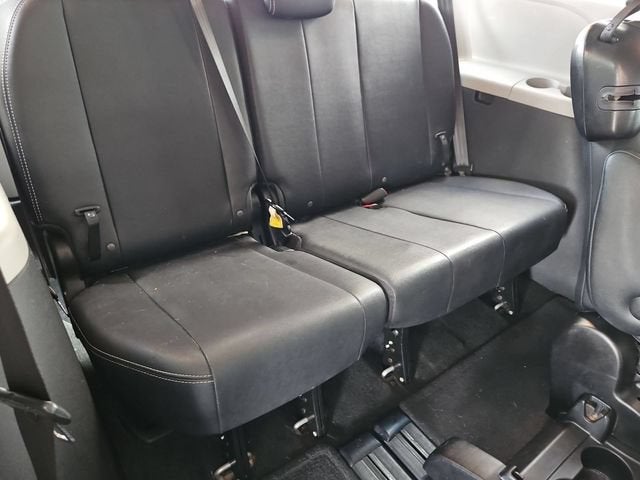 2017 Toyota Sienna SE - Photo 29