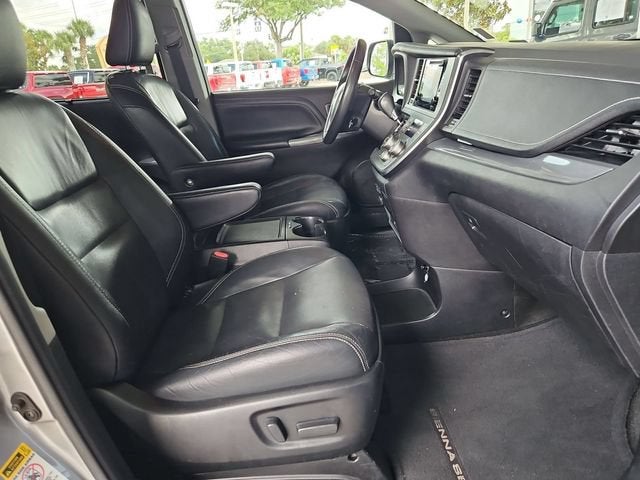 2017 Toyota Sienna SE - Photo 30