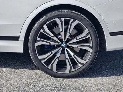 2026 BMW X7 M60i