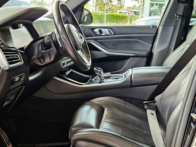 2022 BMW X5 M50i