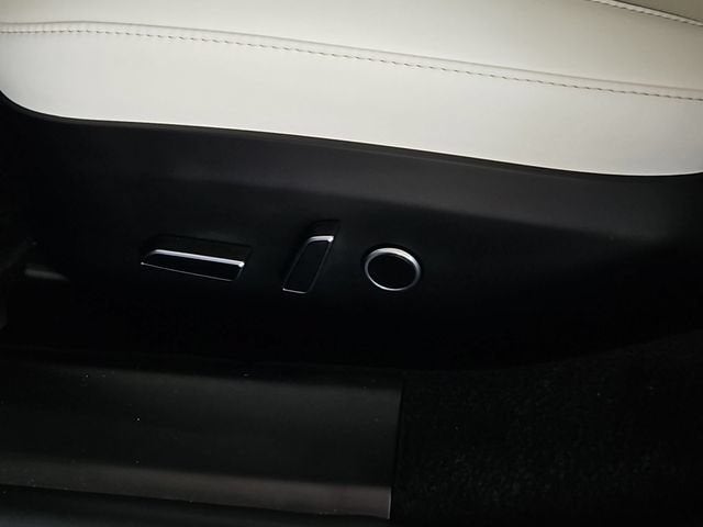 2023 Tesla Model S Plaid