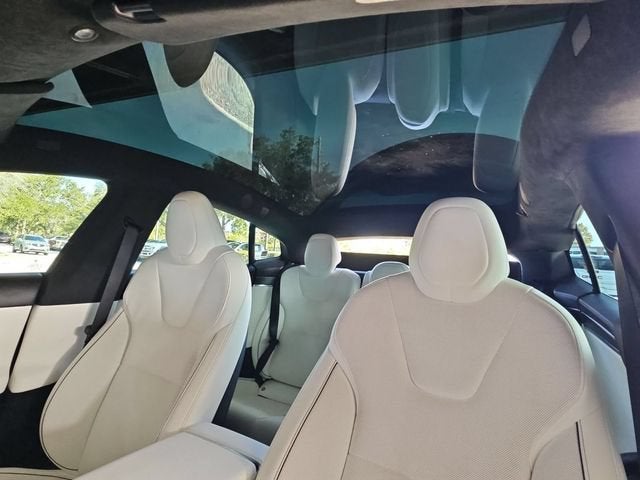 2023 Tesla Model S Plaid
