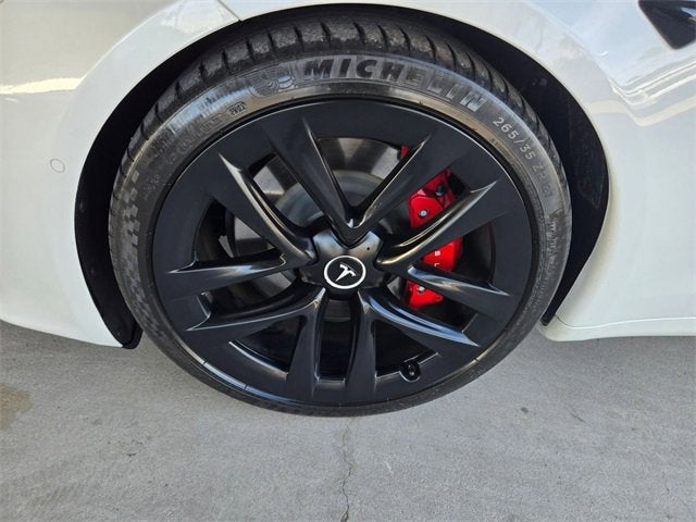 2022 Tesla Model S Plaid