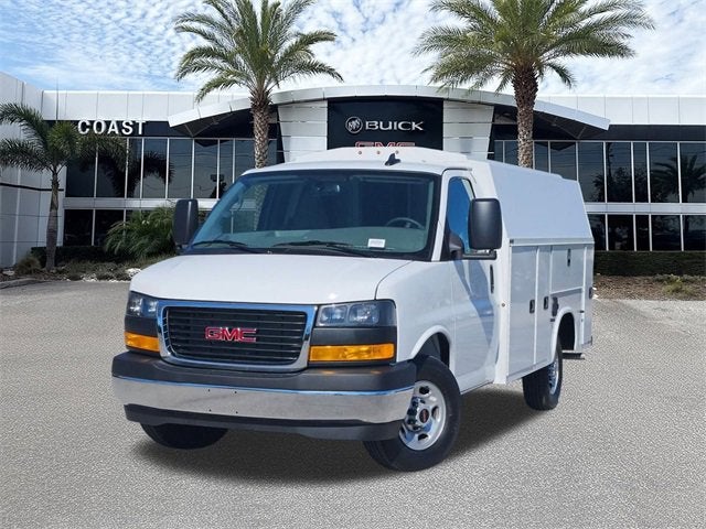 2025 GMC Savana Cutaway 3500 1WT