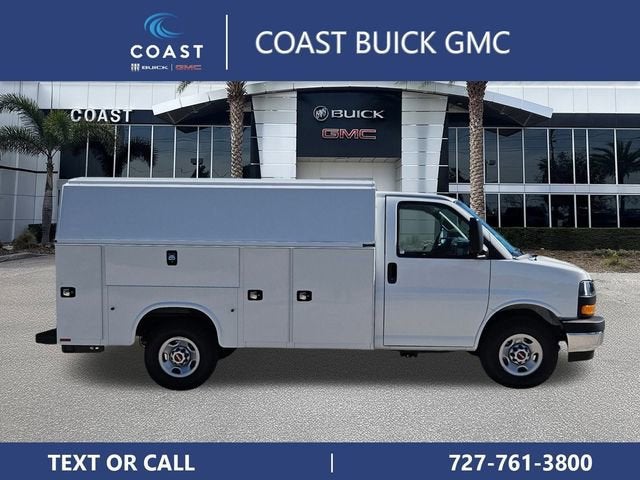 2025 GMC Savana Cutaway 3500 1WT