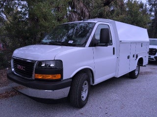 2025 GMC Savana Cutaway 3500 1WT