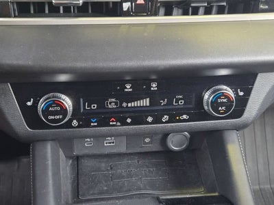 2024 Mitsubishi Outlander SEL