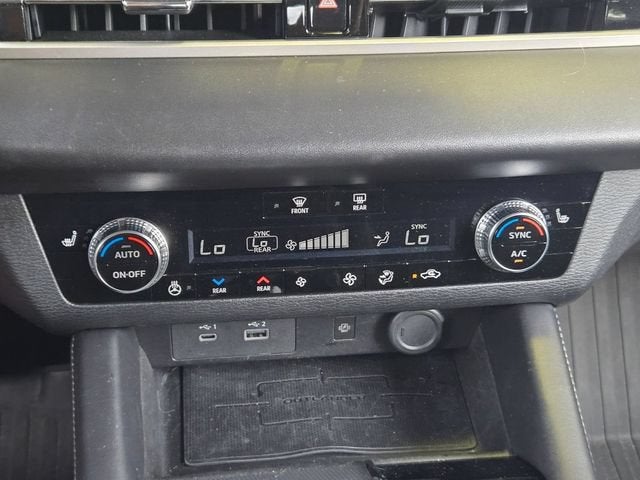2024 Mitsubishi Outlander SEL