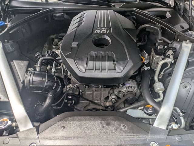 2022 Genesis G70 2.0T