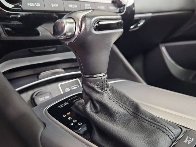 2017 Kia K900 Premium