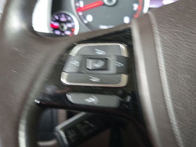 2013 Volkswagen Touareg Sport